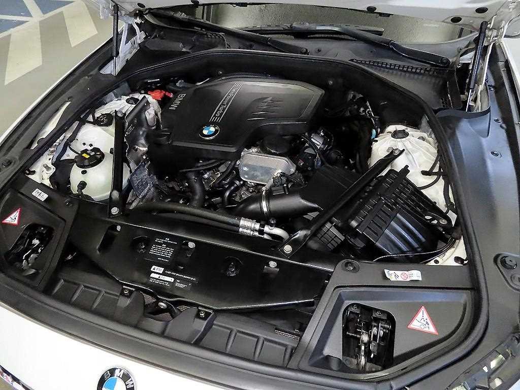 BMW 5시리즈 5시리즈 (F10) 528i 이미지 19