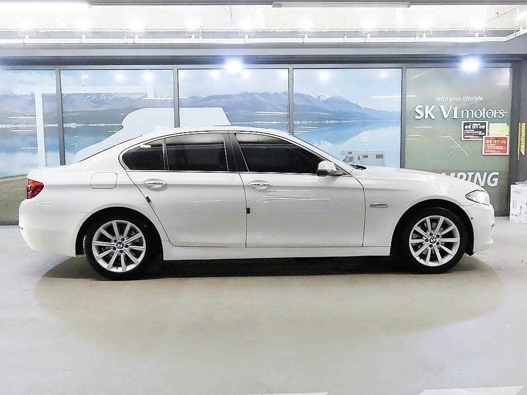 BMW 5시리즈 5시리즈 (F10) 528i 이미지 3