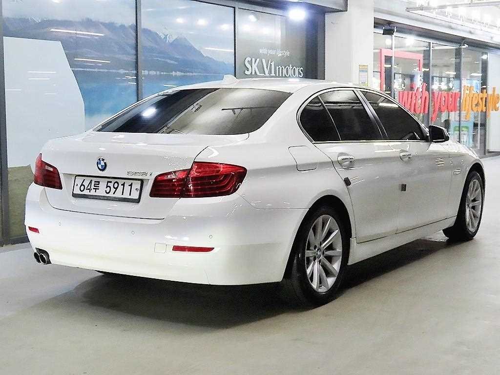 BMW 5시리즈 5시리즈 (F10) 528i 이미지 4