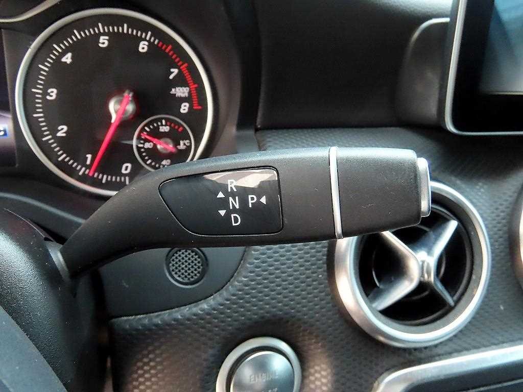 벤츠 A 클래스 A클래스 W176 A200 이미지 10