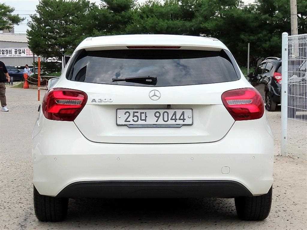 벤츠 A 클래스 A클래스 W176 A200 이미지 4
