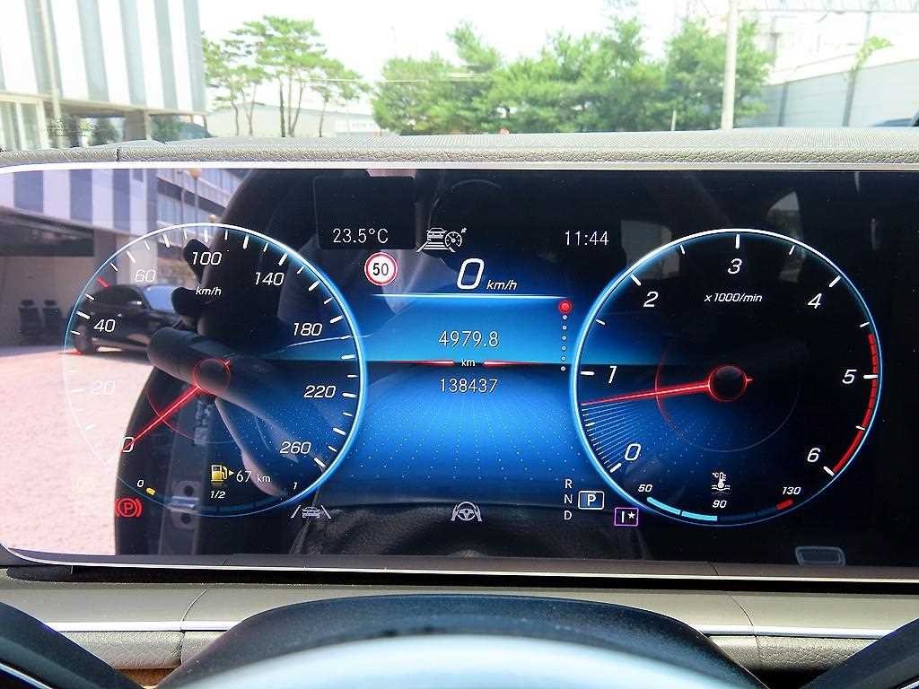 벤츠 GLS 클래스 GLS클래스 X167 GLS 400d 4MATIC 이미지 9