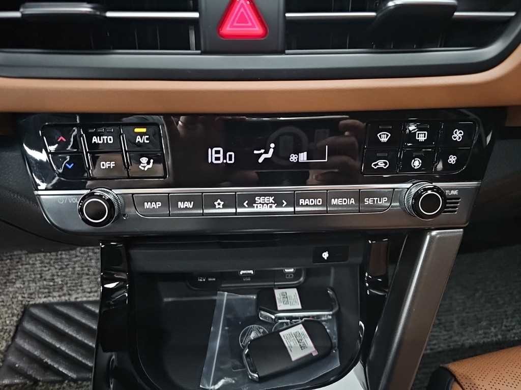 기아 셀토스 더 뉴 셀토스 가솔린 1.6 터보 4WD 시그니처 이미지 10