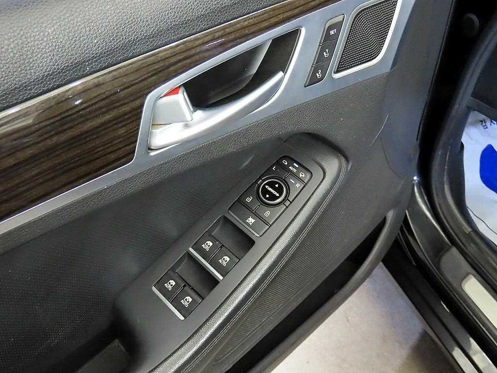 제네시스 G80 3.3 GDI AWD 럭셔리 이미지 13