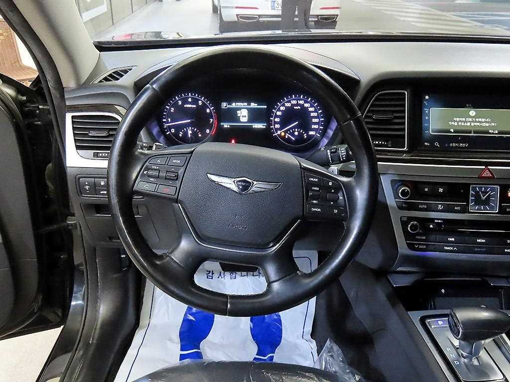 제네시스 G80 3.3 GDI AWD 럭셔리 이미지 8