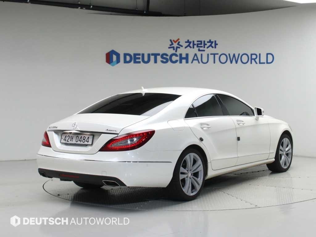 벤츠 CLS 클래스 CLS클래스 W218 CLS 350 d 4MATIC 이미지 2