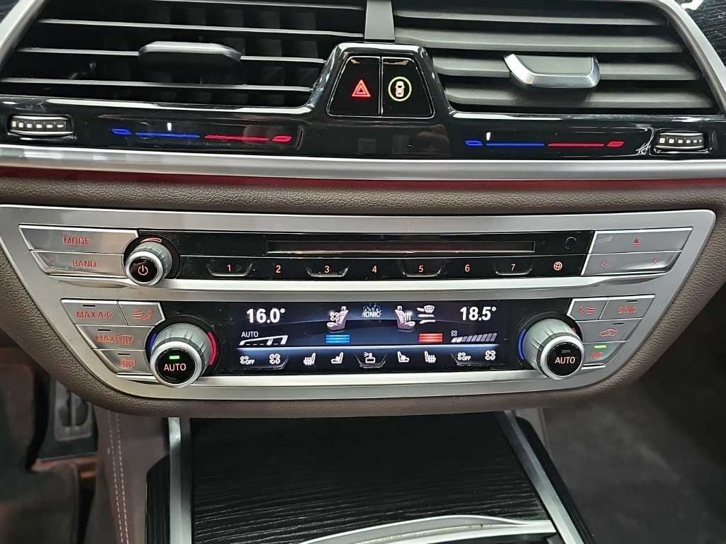 BMW 7시리즈 7시리즈 (G11) 740Ld xDrive M 스포츠 이미지 10