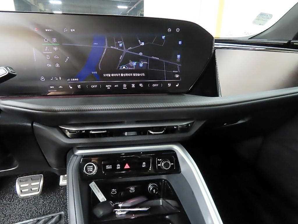 아우디 Q5 Q5 (80A) 45 TFSI 콰트로 S-라인 블랙 에디션 이미지 13