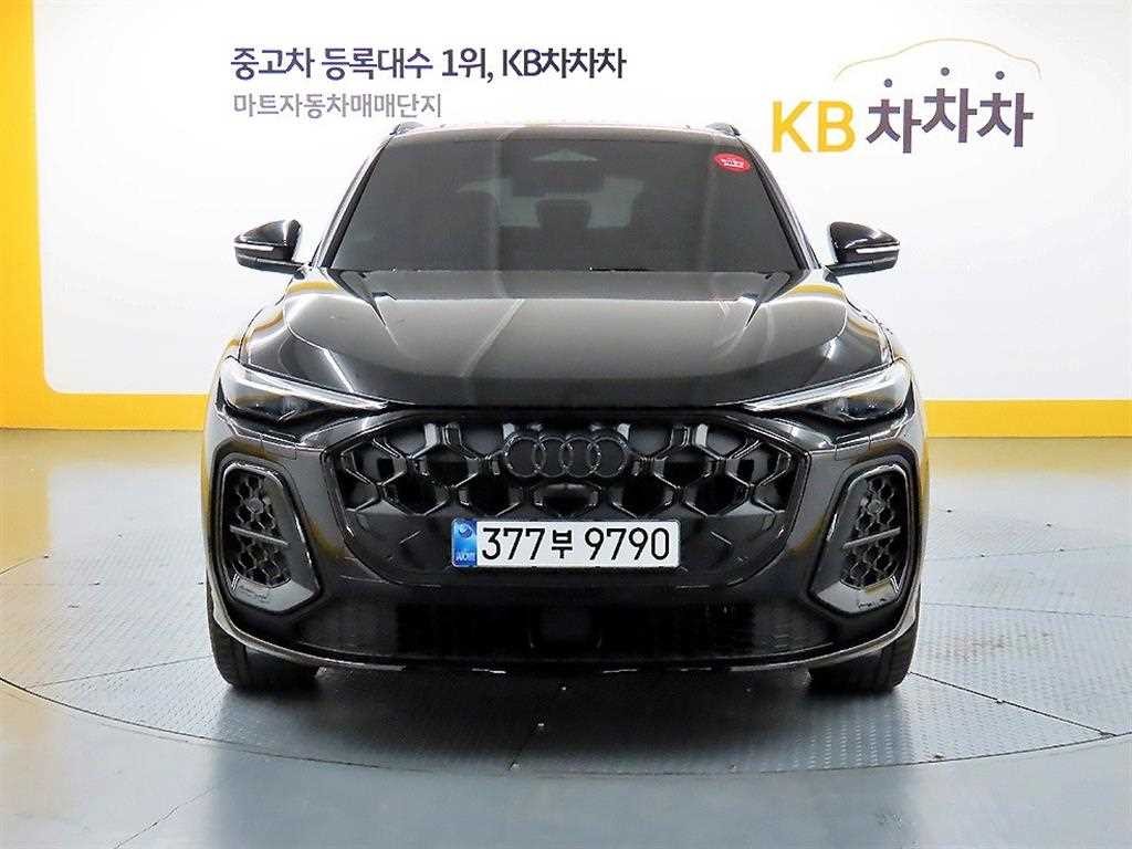 아우디 Q5 Q5 (80A) 45 TFSI 콰트로 S-라인 블랙 에디션 이미지 3