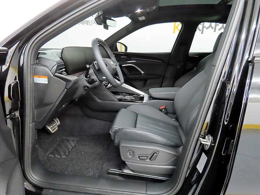 아우디 Q5 Q5 (80A) 45 TFSI 콰트로 S-라인 블랙 에디션 이미지 5
