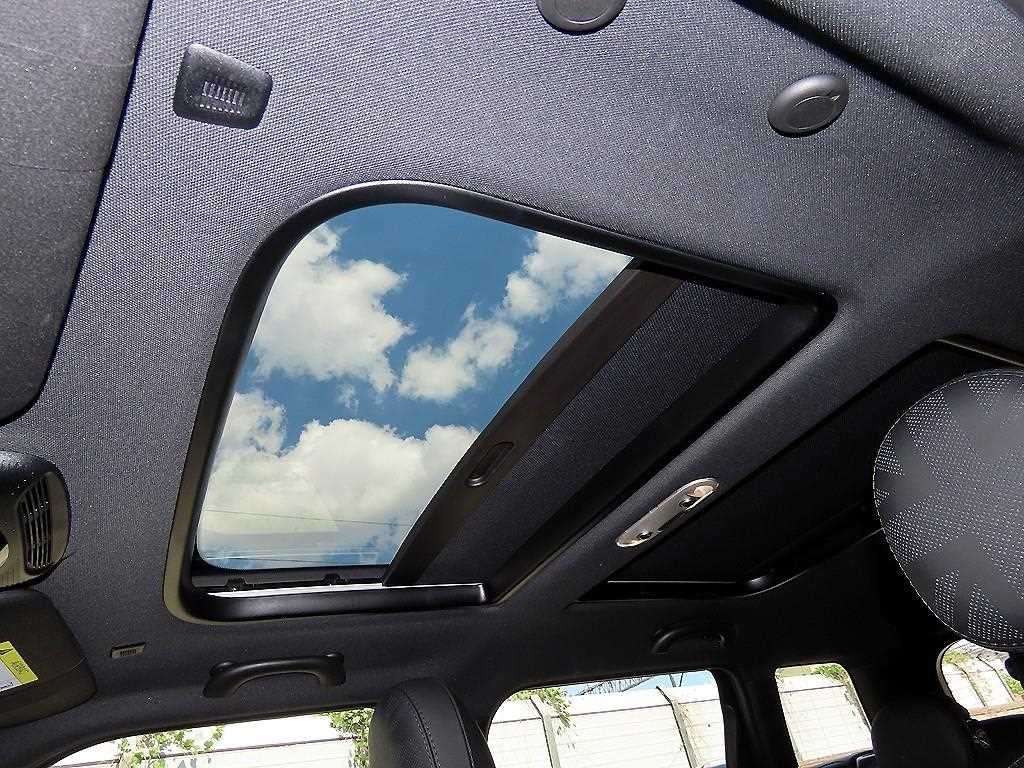 미니 클럽맨 쿠퍼 클럽맨 JCW ALL4 T51 에디션 이미지 17