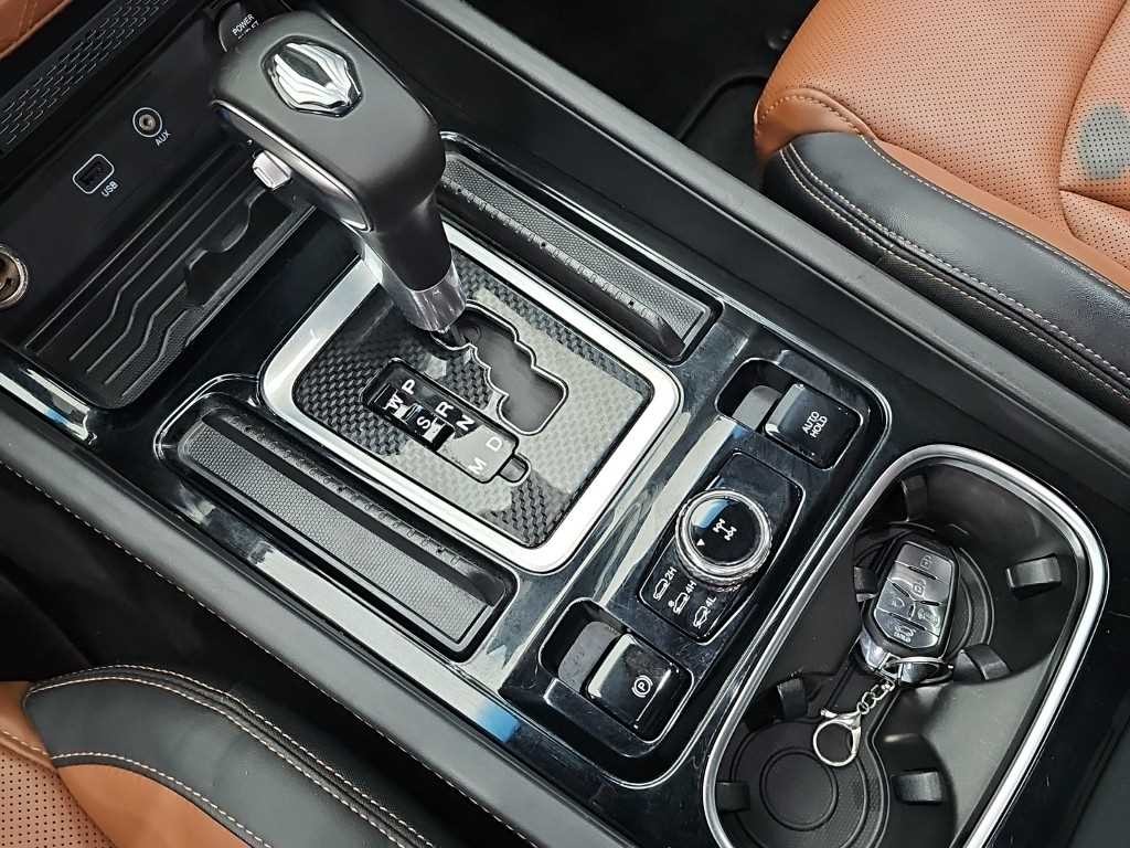 KG모빌리티(쌍용) 렉스턴 G4렉스턴 디젤 2.2 4WD 화이트 에디션 이미지 8