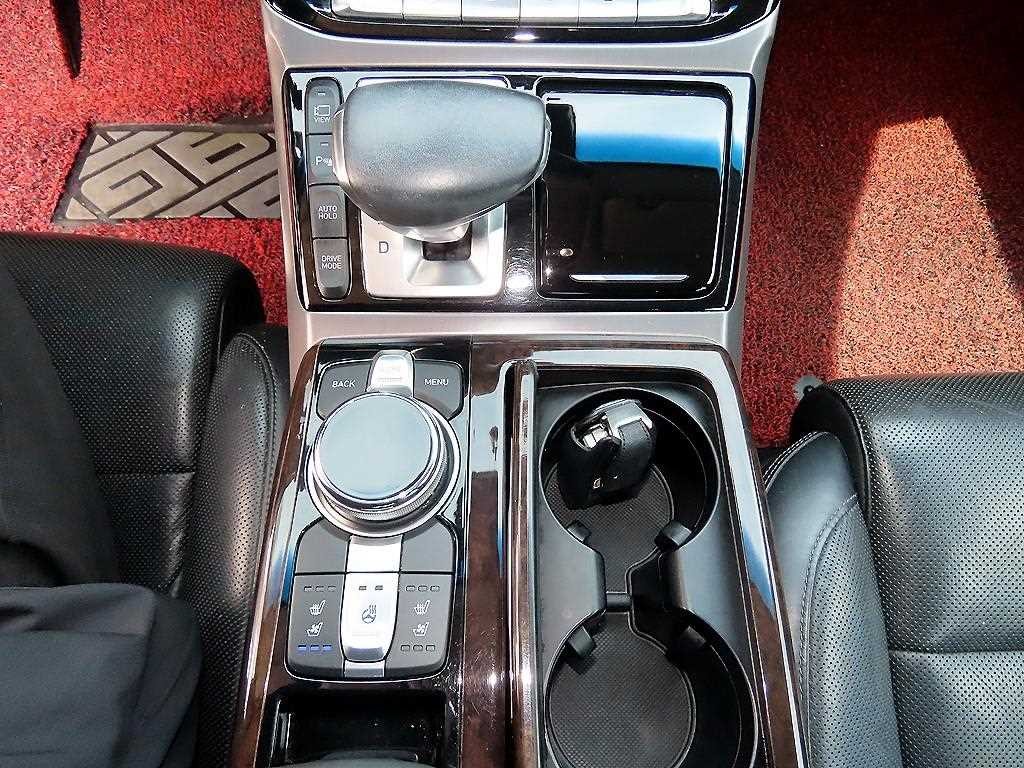 제네시스 EQ900 3.8 GDI AWD 럭셔리 이미지 11