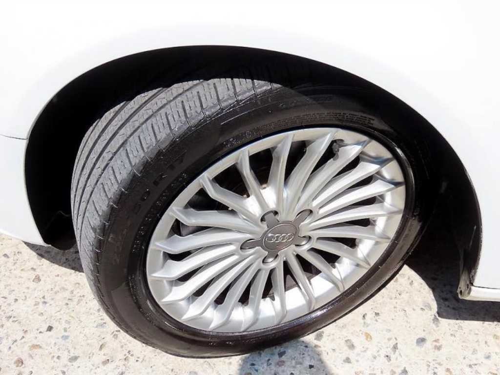 아우디 A4 뉴 A4 2.0 TDI 이미지 18