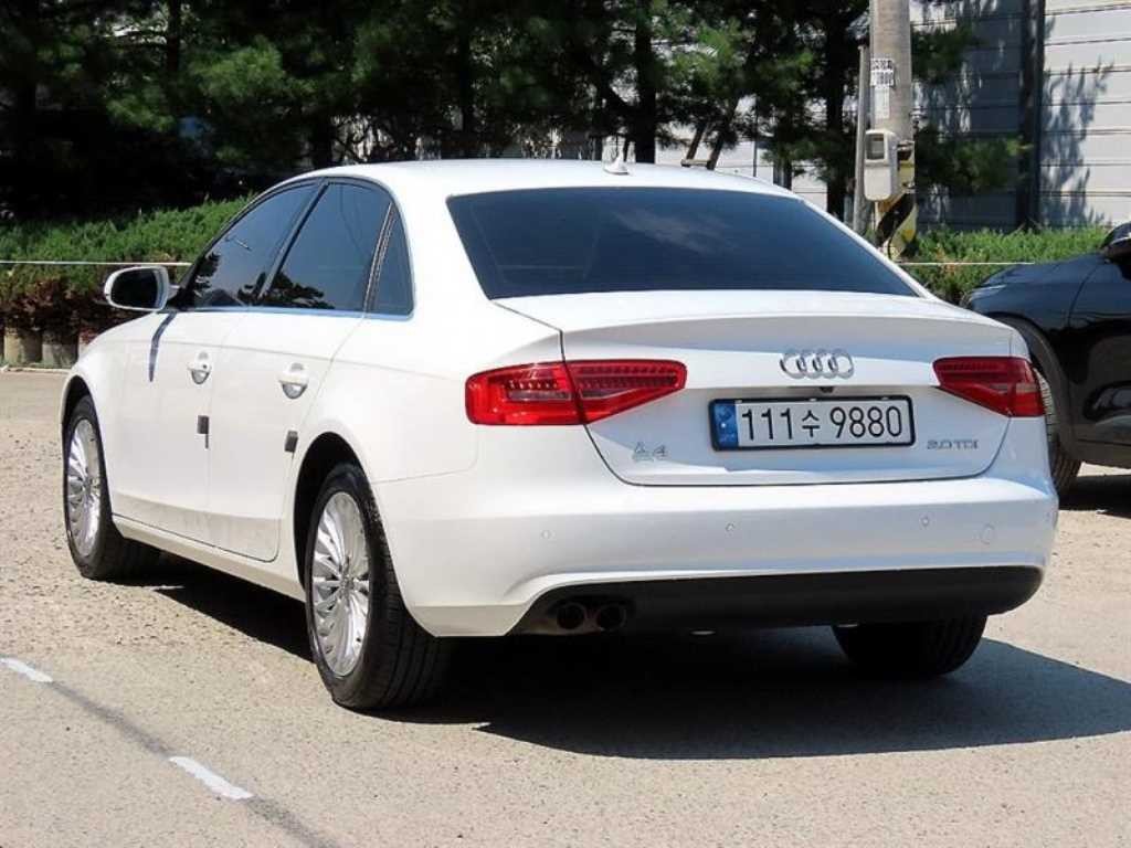 아우디 A4 뉴 A4 2.0 TDI 이미지 3
