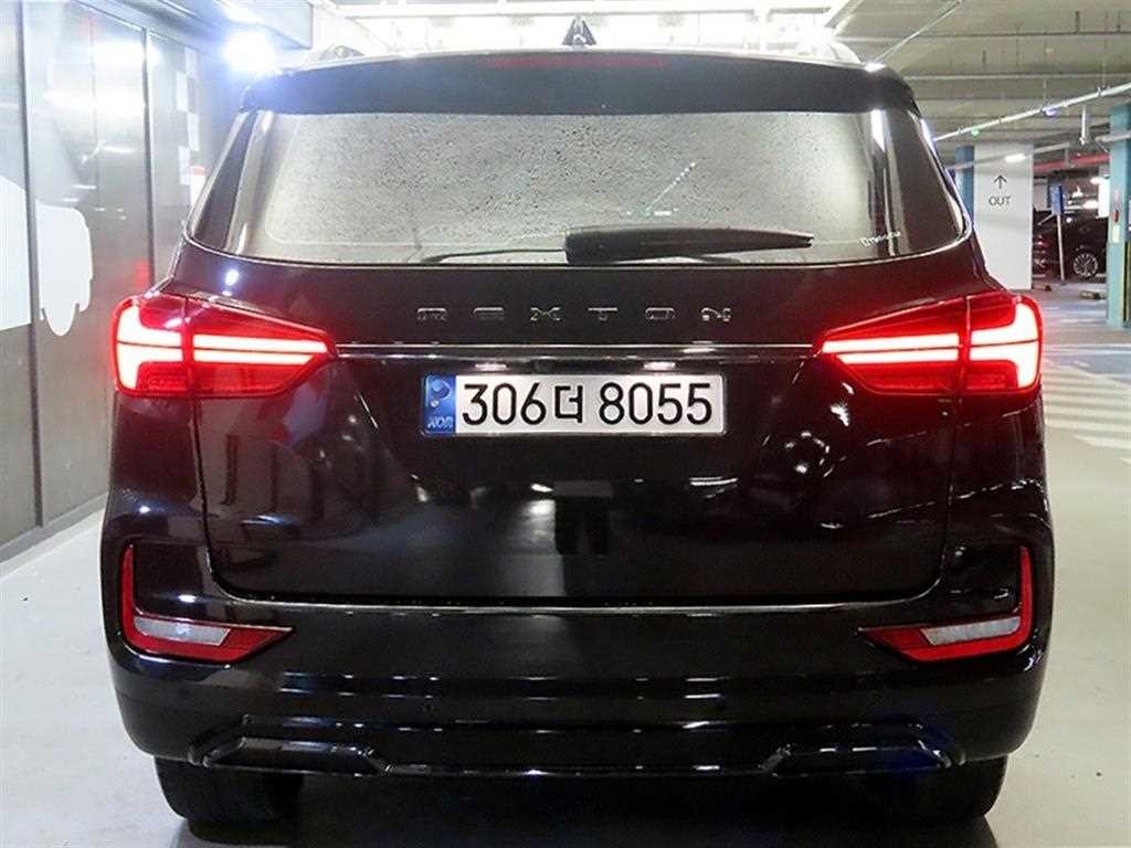 KG모빌리티(쌍용) 렉스턴 올 뉴 렉스턴 (Y450) 디젤 2.2 4WD 더 블랙 이미지 5