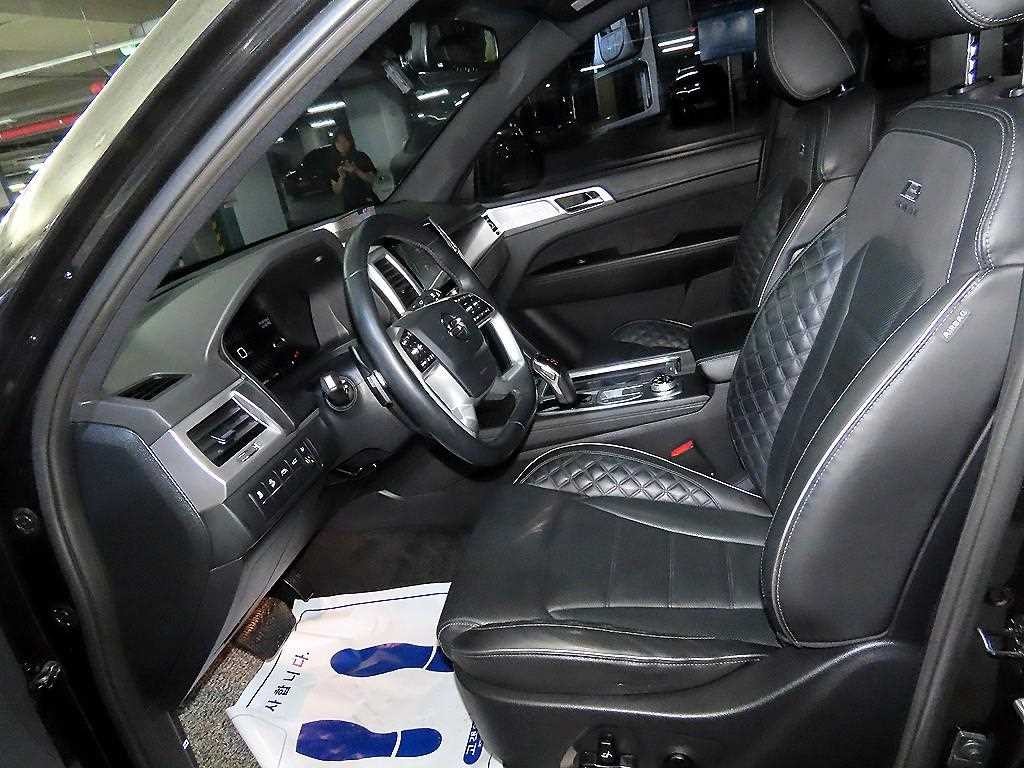 KG모빌리티(쌍용) 렉스턴 올 뉴 렉스턴 (Y450) 디젤 2.2 4WD 더 블랙 이미지 6
