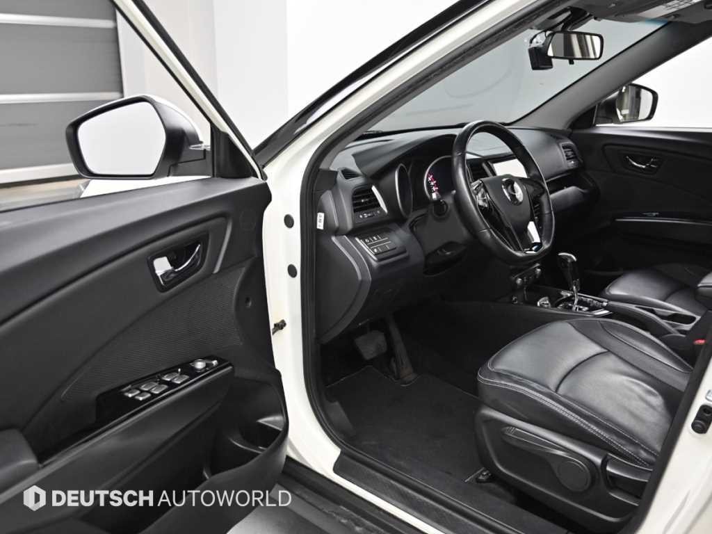 KG모빌리티(쌍용) 티볼리 가솔린 2WD 1.6 LX 최고급형 이미지 11