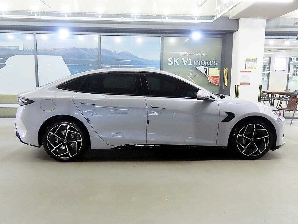 BYD SEAL 다이내믹 AWD 이미지 3