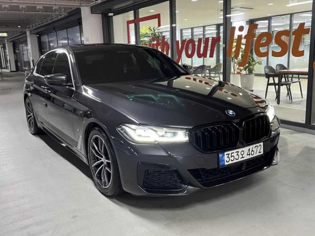 BMW 5시리즈 5시리즈 (G30) 520i M 스포츠 이미지 1