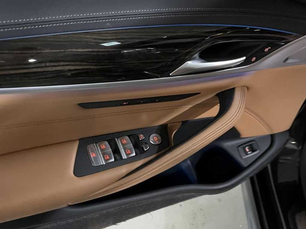 BMW 5시리즈 5시리즈 (G30) 520i M 스포츠 이미지 13