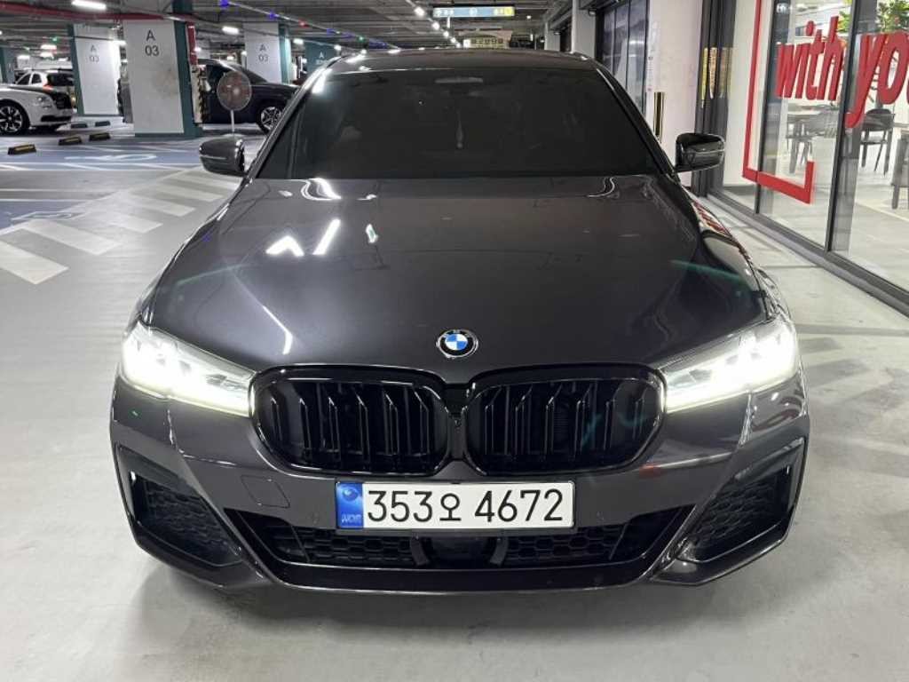 BMW 5시리즈 5시리즈 (G30) 520i M 스포츠 이미지 2