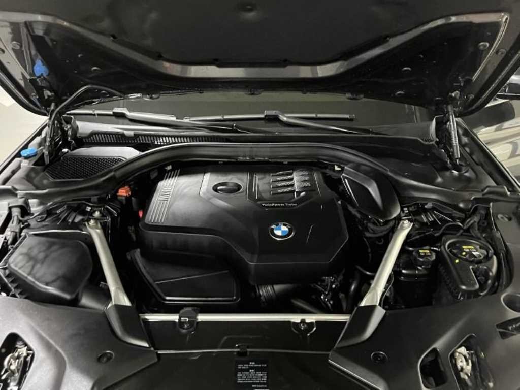 BMW 5시리즈 5시리즈 (G30) 520i M 스포츠 이미지 20