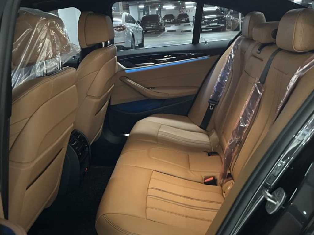 BMW 5시리즈 5시리즈 (G30) 520i M 스포츠 이미지 7