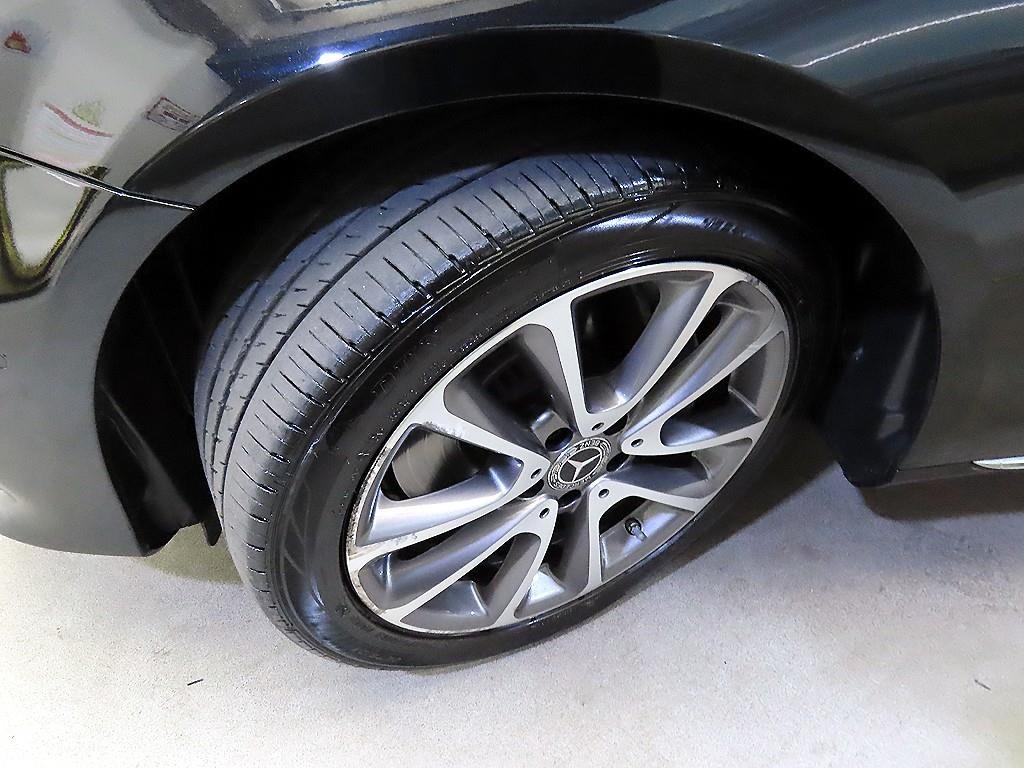 벤츠 E 클래스 E-클래스 W213 E300 4MATIC 아방가르드 이미지 20