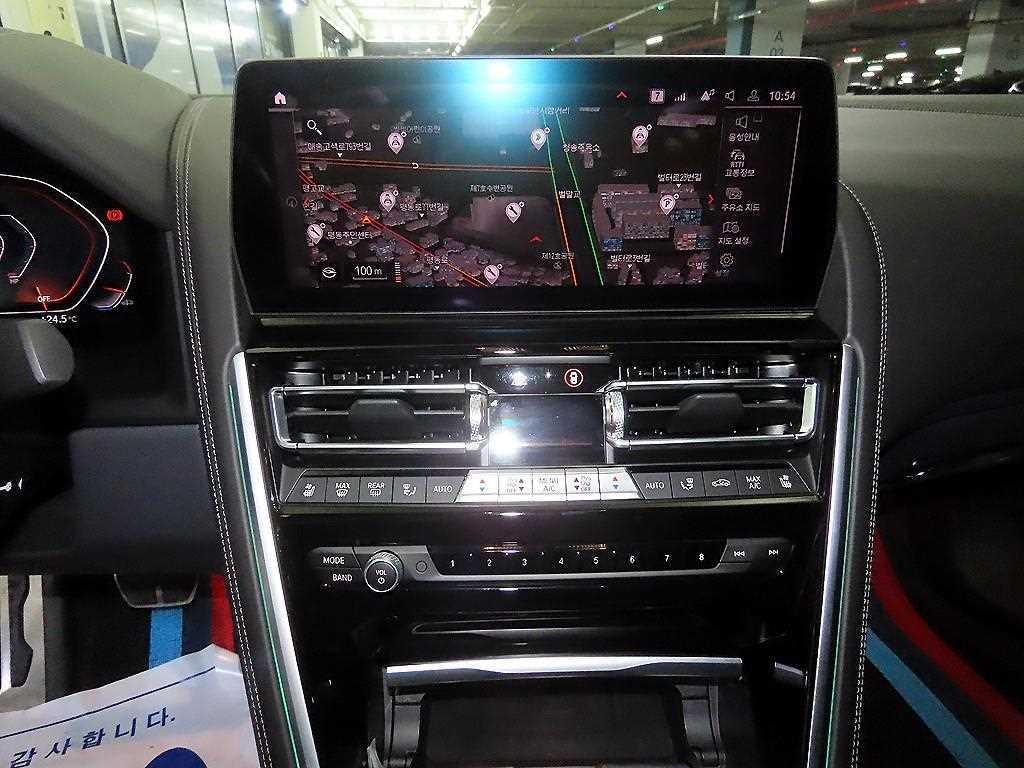BMW 8시리즈 8시리즈 (G15) M850i xDrive 그란 쿠페 이미지 11