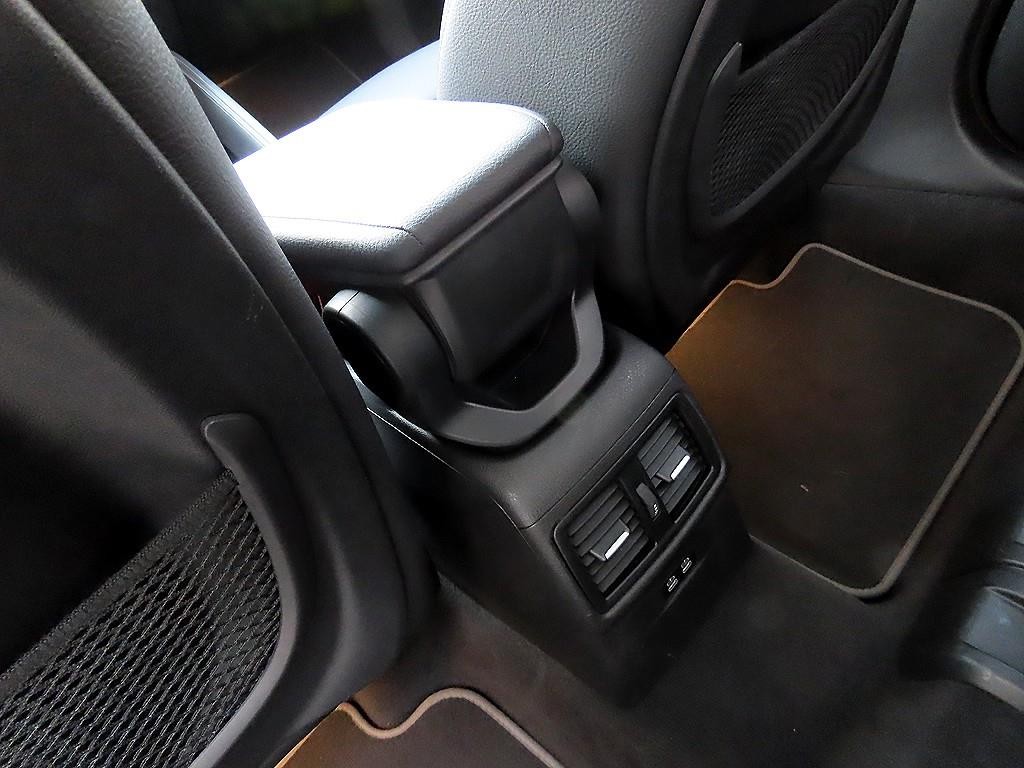 BMW X1 X1 (F48) xDrive 20i xLine 스페셜에디션 이미지 15
