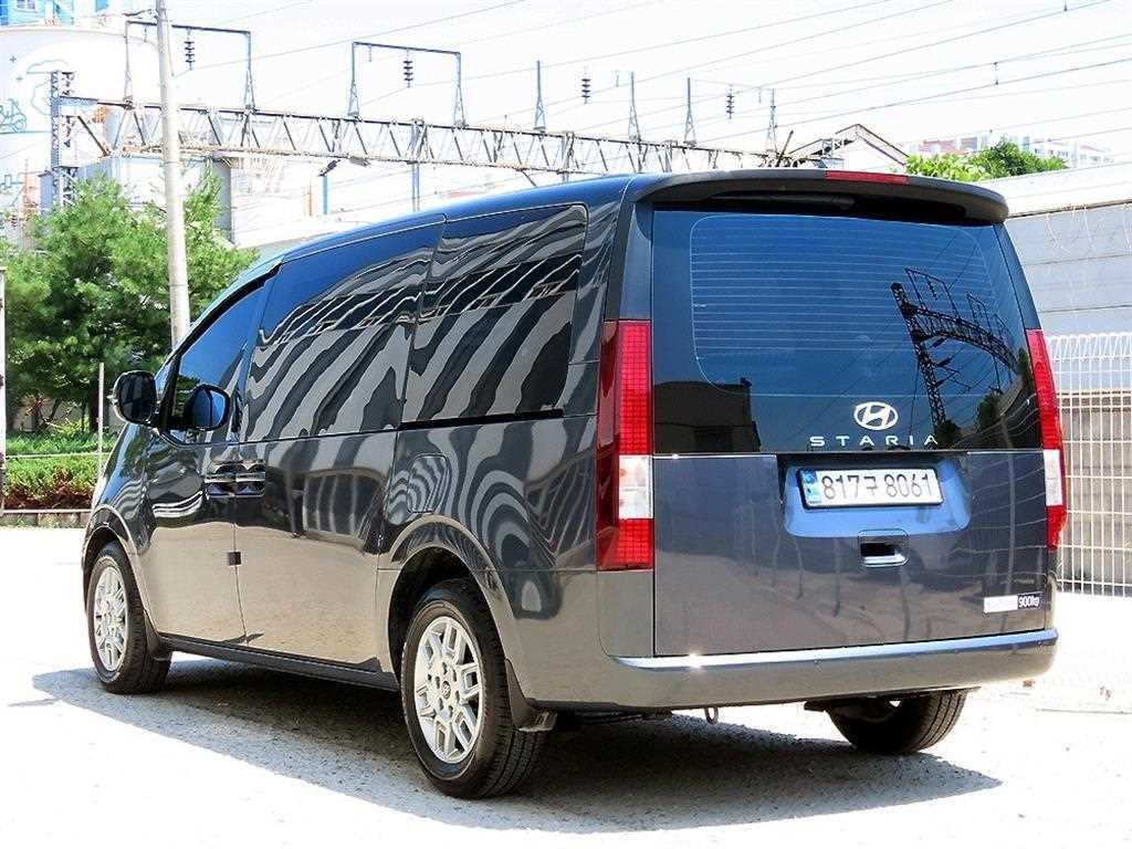 현대 스타리아 2WD 디젤 카고 모던 3인승 이미지 3