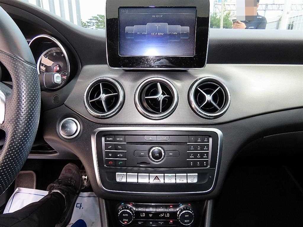 벤츠 CLA 클래스 CLA클래스 CLA 220 AMG LINE 이미지 14