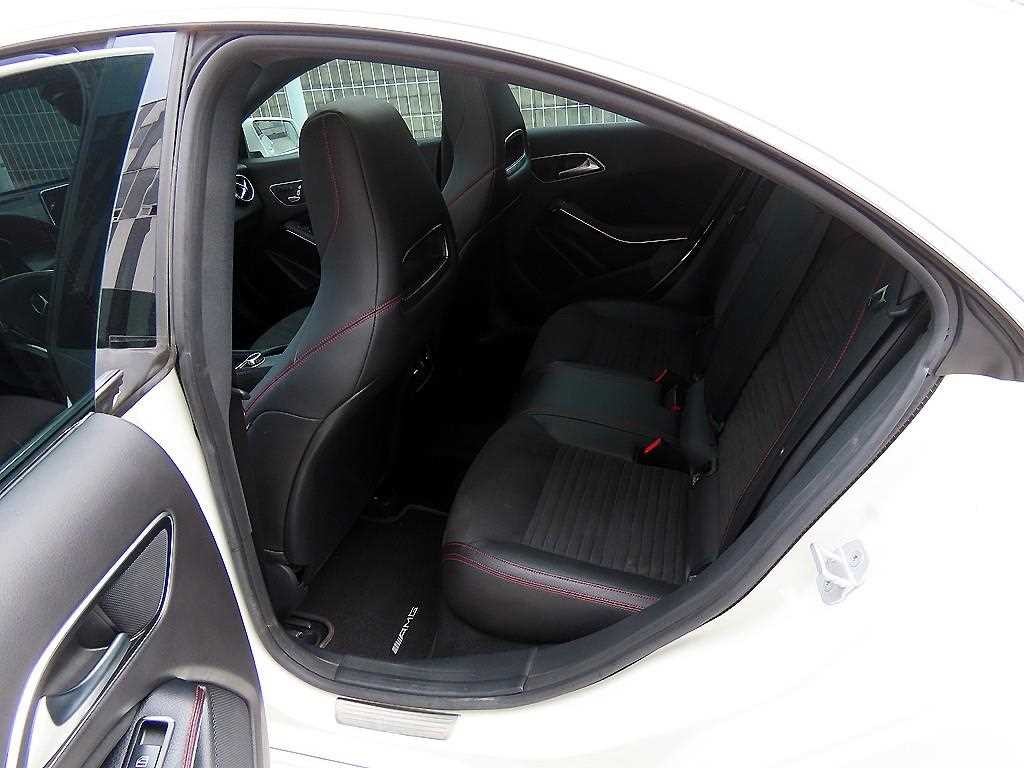벤츠 CLA 클래스 CLA클래스 CLA 220 AMG LINE 이미지 7