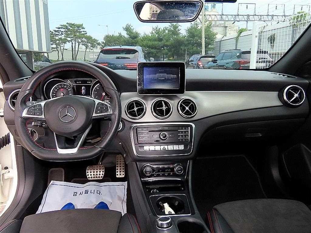 벤츠 CLA 클래스 CLA클래스 CLA 220 AMG LINE 이미지 8