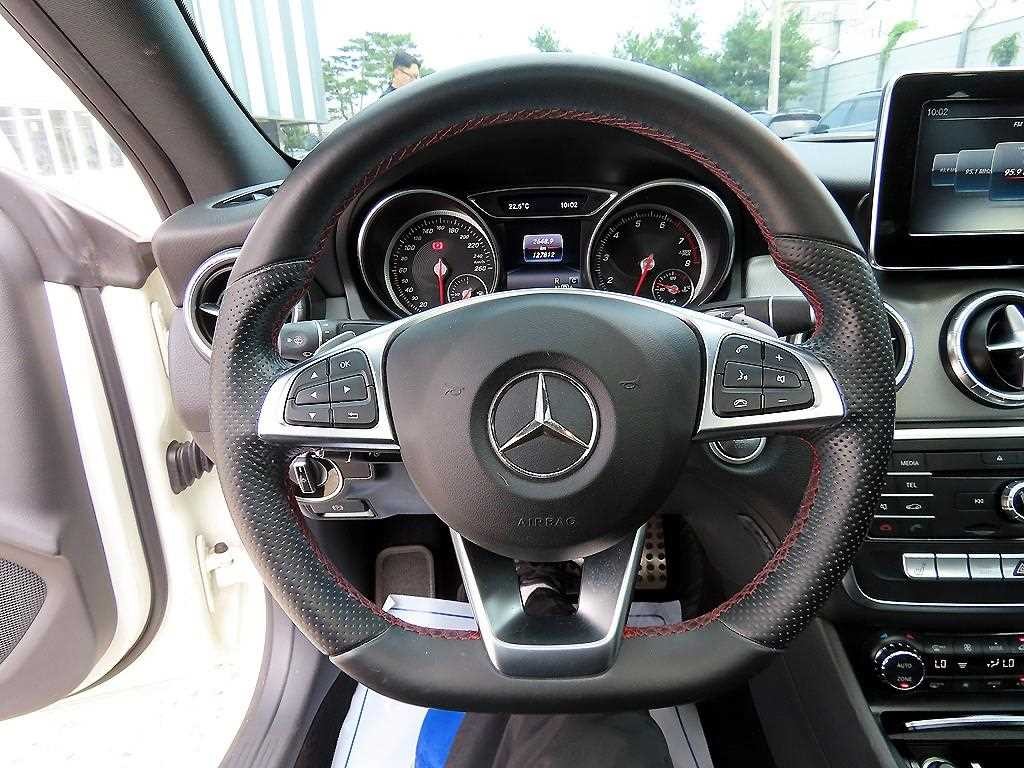 벤츠 CLA 클래스 CLA클래스 CLA 220 AMG LINE 이미지 9