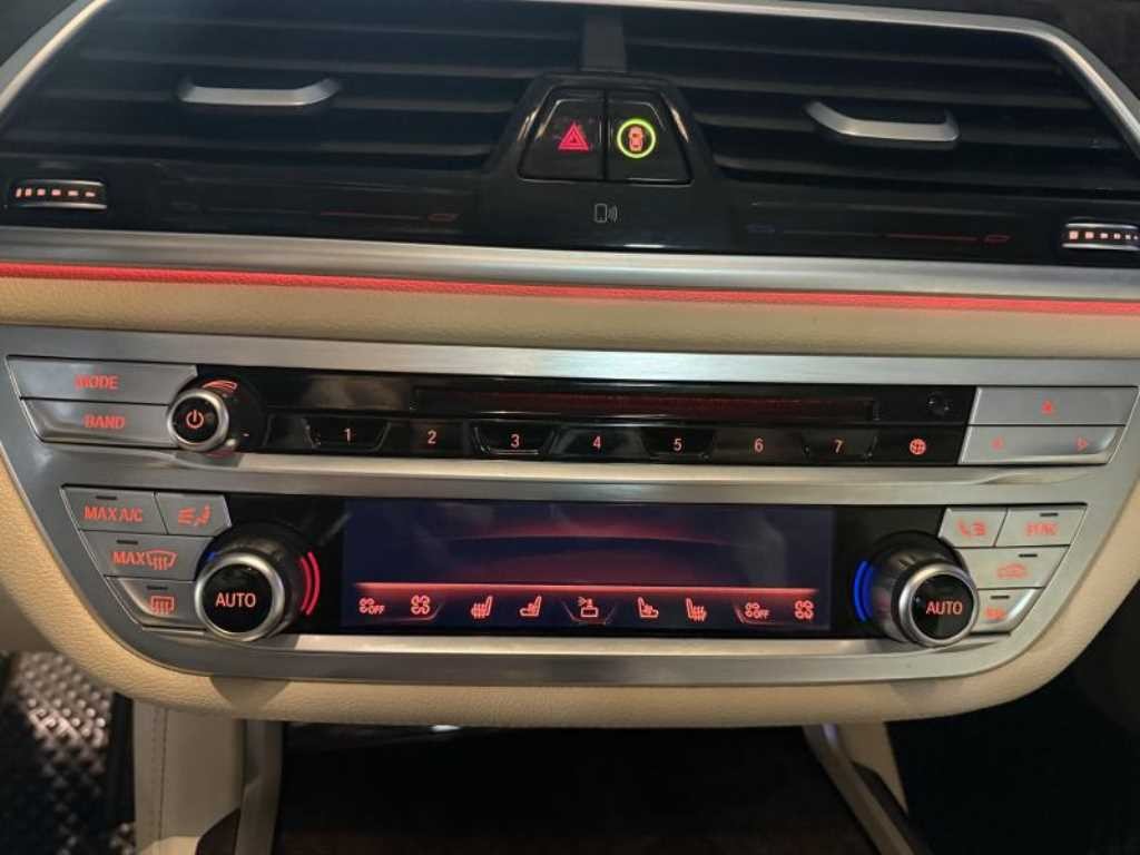 BMW 7시리즈 7시리즈 (G11) 750Li xDrive 이미지 15