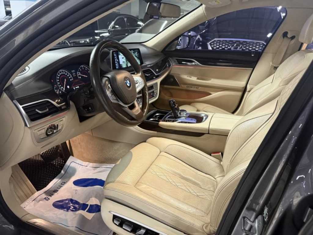 BMW 7시리즈 7시리즈 (G11) 750Li xDrive 이미지 5