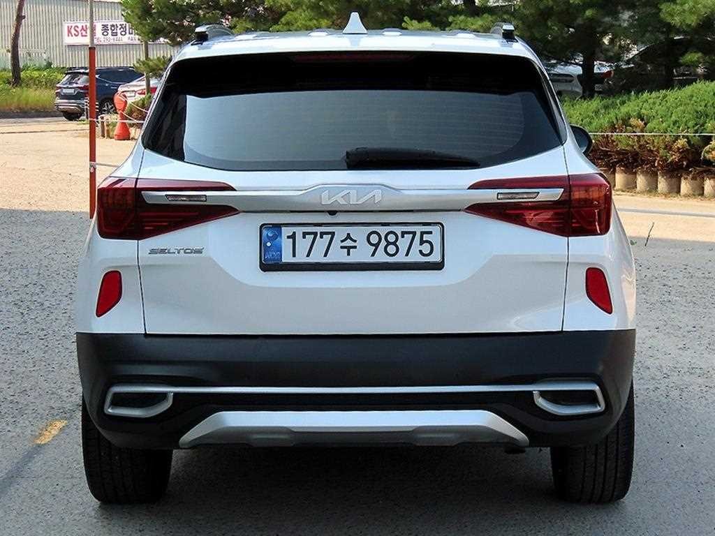 기아 셀토스 가솔린 1.6 터보 2WD 그래비티 이미지 4