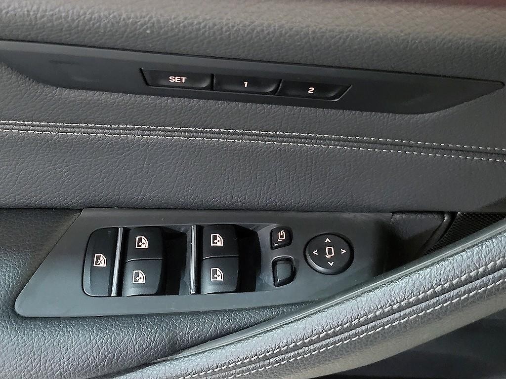 BMW 5시리즈 5시리즈 (G30) 520i 럭셔리 이미지 13