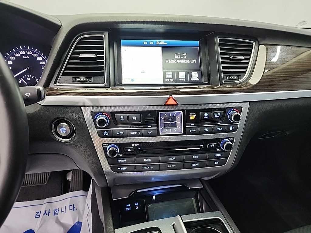 제네시스 G80 3.3 GDI AWD 럭셔리 이미지 10