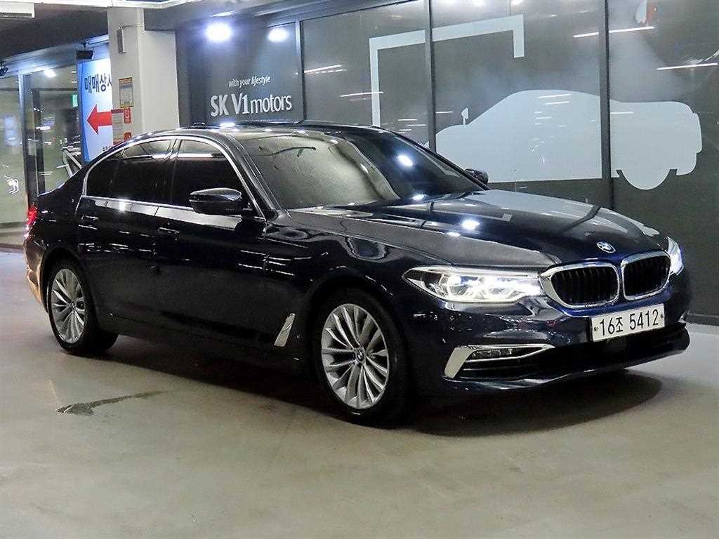 BMW 5시리즈 5시리즈 (G30) 530i xDrive 럭셔리 플러스 이미지 1