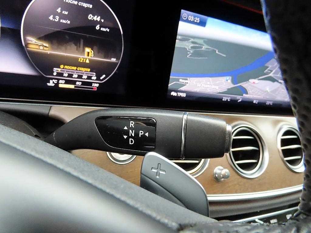 벤츠 E 클래스 E-클래스 W213 E300 4MATIC 익스클루시브 이미지 10