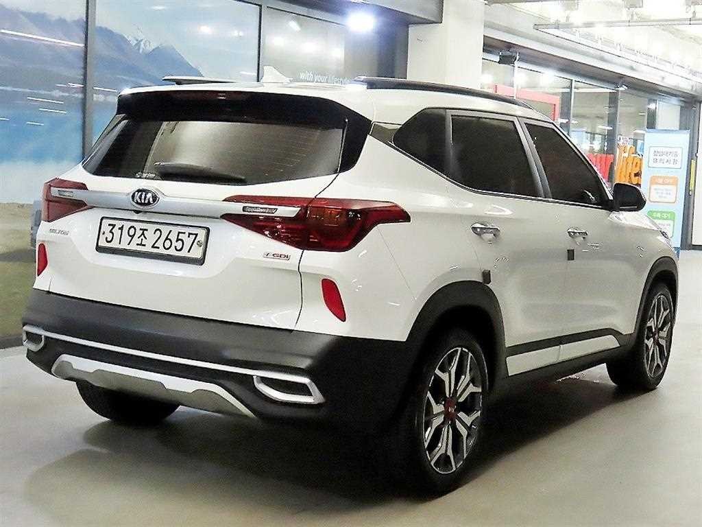 기아 셀토스 가솔린 1.6 터보 2WD 노블레스 이미지 4