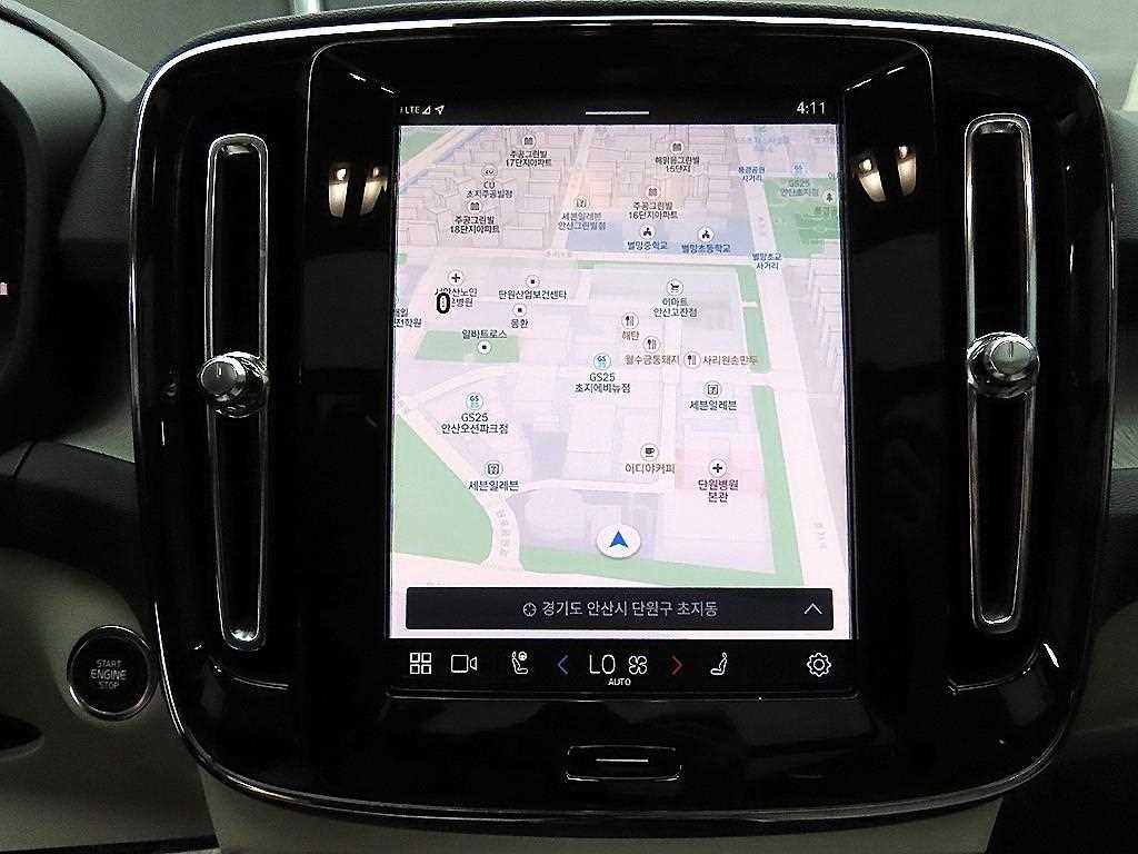 볼보 XC40 B4 AWD 울트라 브라이트 이미지 14