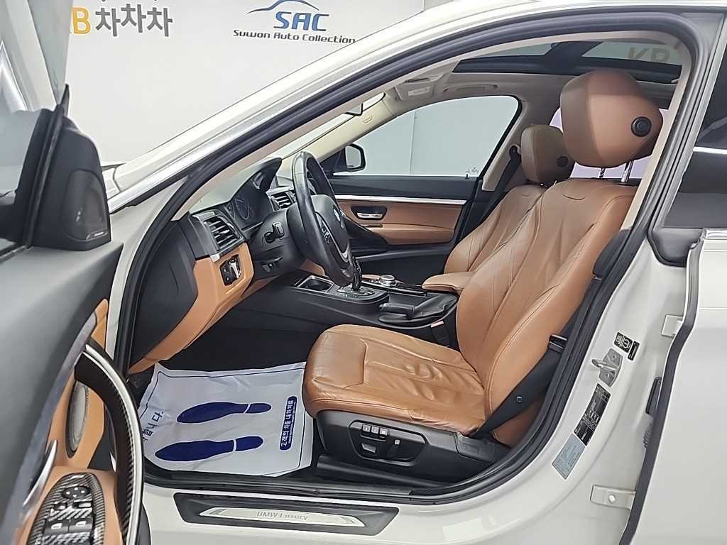 BMW 그란투리스모 3시리즈 GT (F34) GT 320D 럭셔리 이미지 11