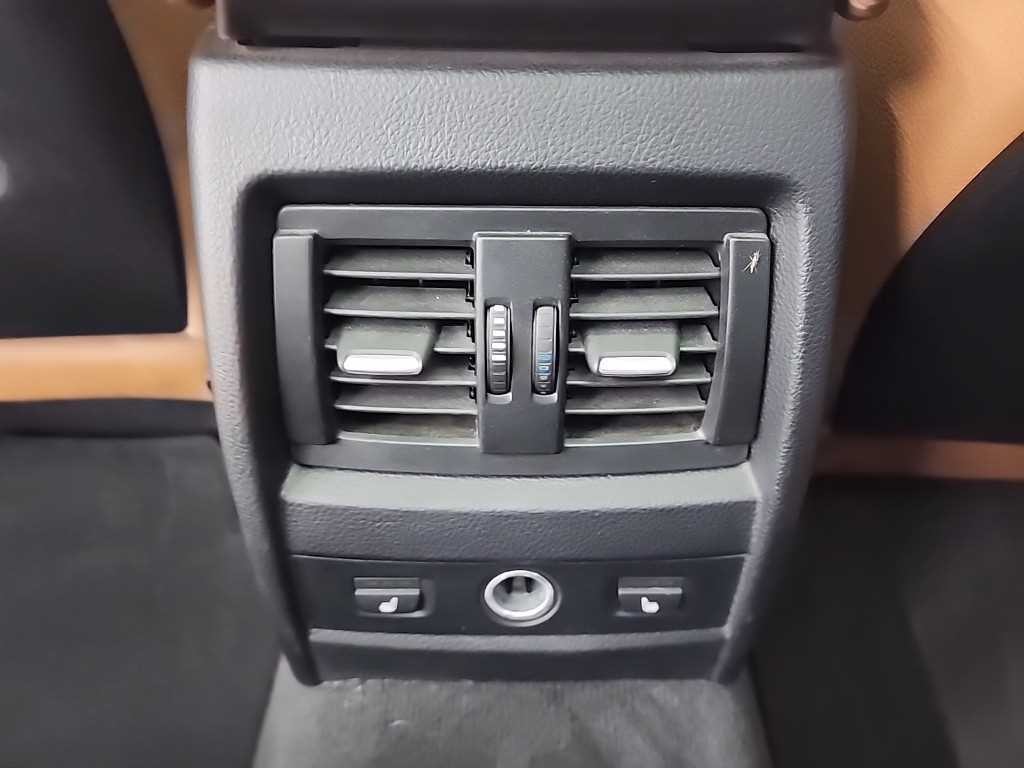BMW 그란투리스모 3시리즈 GT (F34) GT 320D 럭셔리 이미지 13