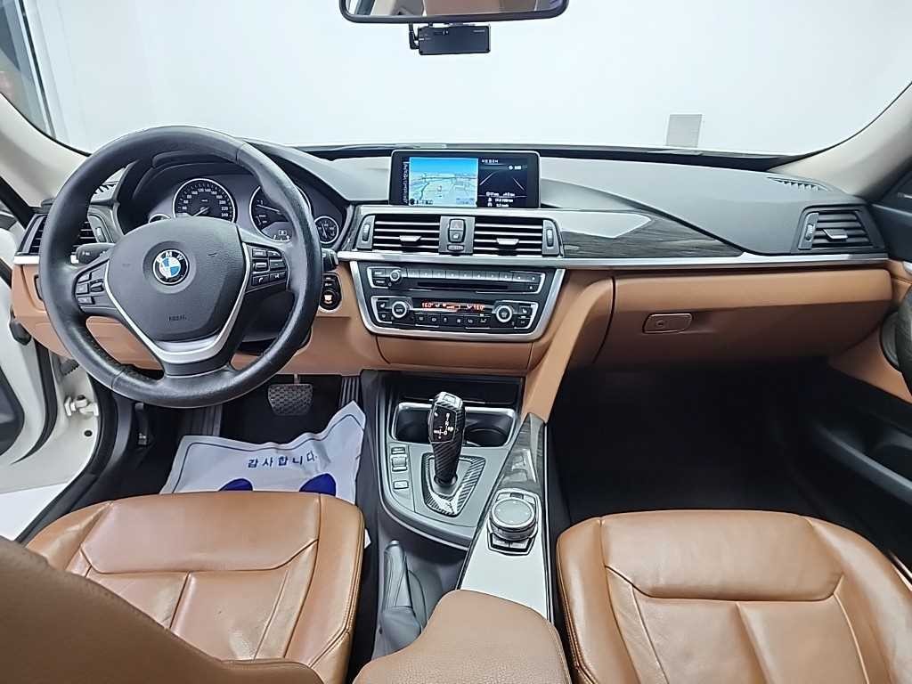 BMW 그란투리스모 3시리즈 GT (F34) GT 320D 럭셔리 이미지 7