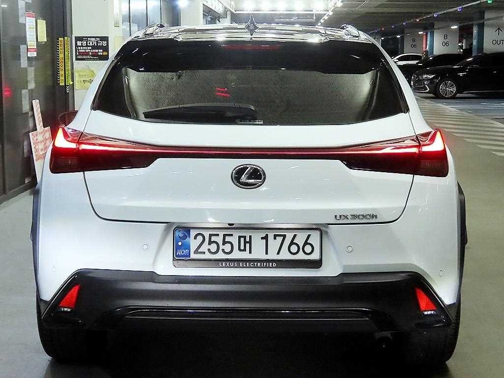 렉서스 UX UX 300h 2.0 F 스포츠 이미지 5