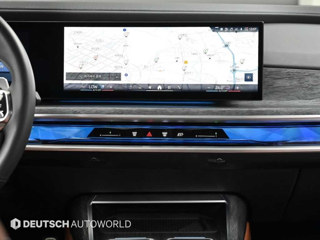 BMW 7시리즈 7시리즈 (G70) 740i xDrive M 스포츠 이미지 14